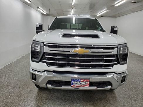 Used 2024 Chevrolet Silverado 2500 LTZ w/ LTZ Premium Package image 2