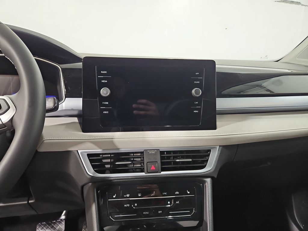 New 2026 Volkswagen Taos SE AWD/4WD image 18