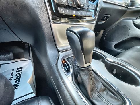 Used 2022 Jeep Grand Cherokee Limited w/ Trailer Tow Group IV image 16