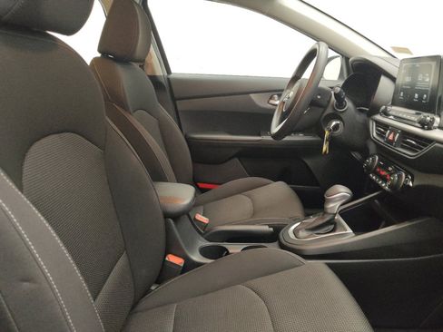 Used 2019 Kia Forte LXS FWD image 21