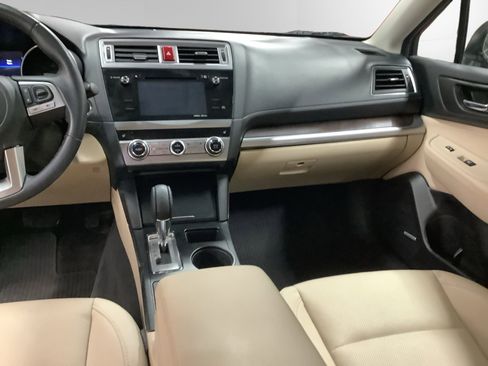 Used 2017 Subaru Outback 3.6R Limited image 11