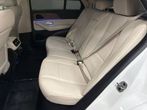 Certified 2025 Mercedes-Benz GLE 450e 4MATIC image 40