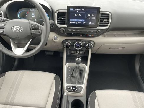 New 2026 Hyundai Venue SEL FWD image 15