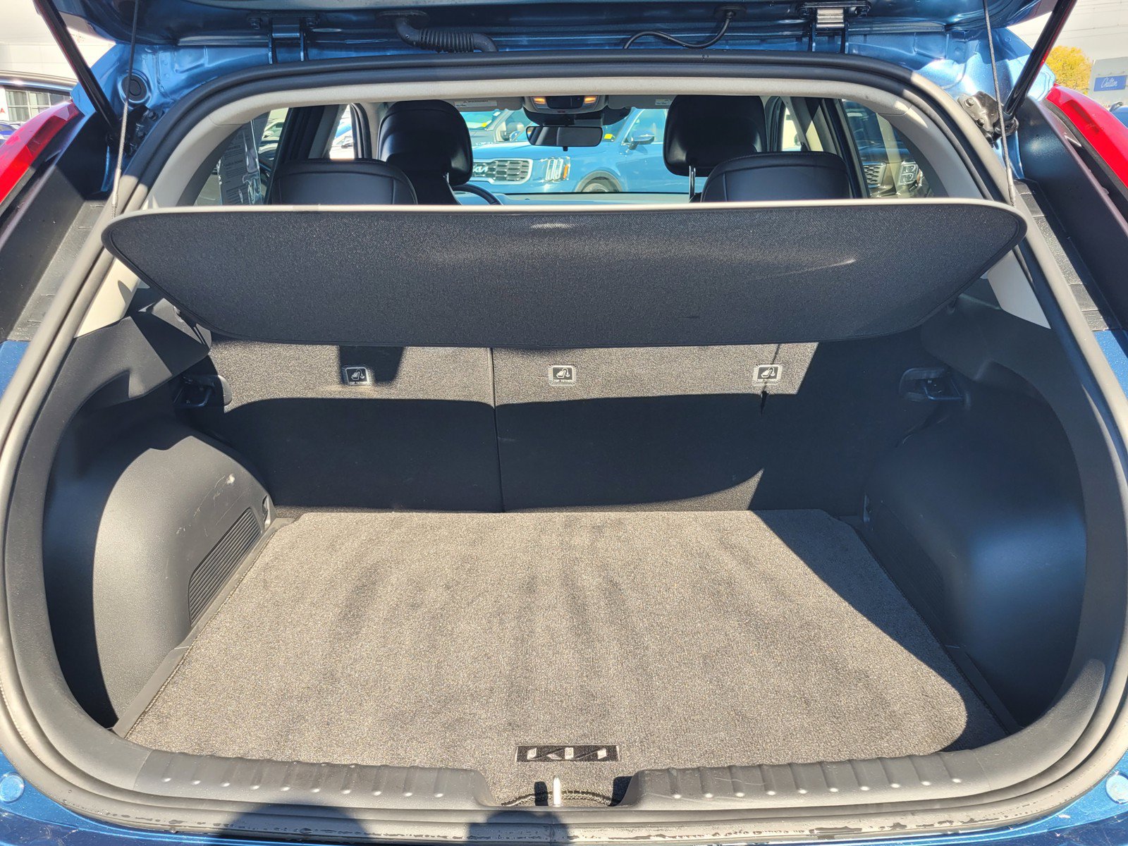 Used 2024 Kia Niro EX FWD image 26