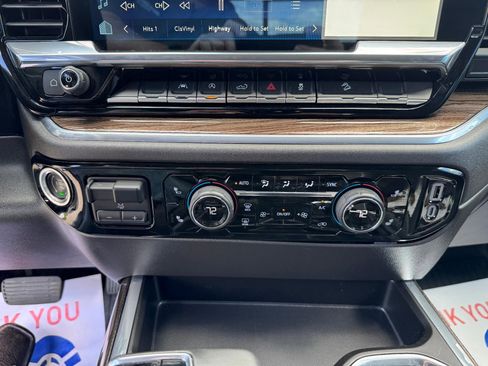 Certified 2024 Chevrolet Silverado 1500 LT Trail Boss w/ Convenience Package II image 24