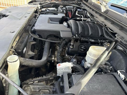 Used 2018 Chevrolet Silverado 1500 High Country AWD/4WD image 45