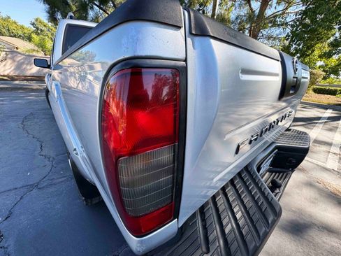 Used 2004 Nissan Frontier S/C image 14