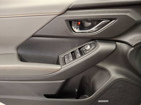Certified 2025 Subaru Crosstrek 2.5i Limited w/ Crosstrek Mirror Package AWD/4WD image 14