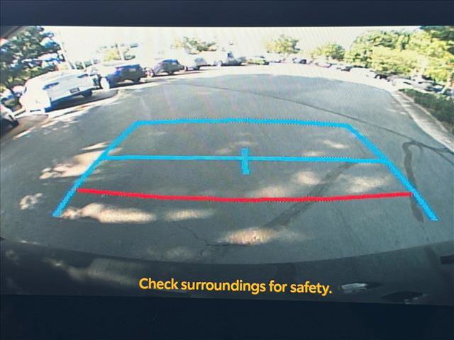 Used 2026 Toyota Sienna XLE FWD image 28