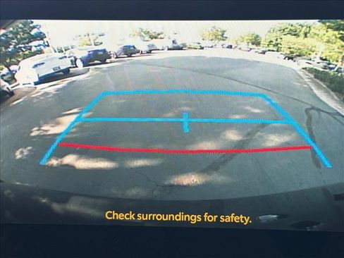 Used 2026 Toyota Sienna XLE FWD image 28