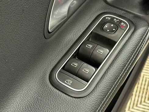 Certified 2022 Mercedes-Benz A 220 image 12