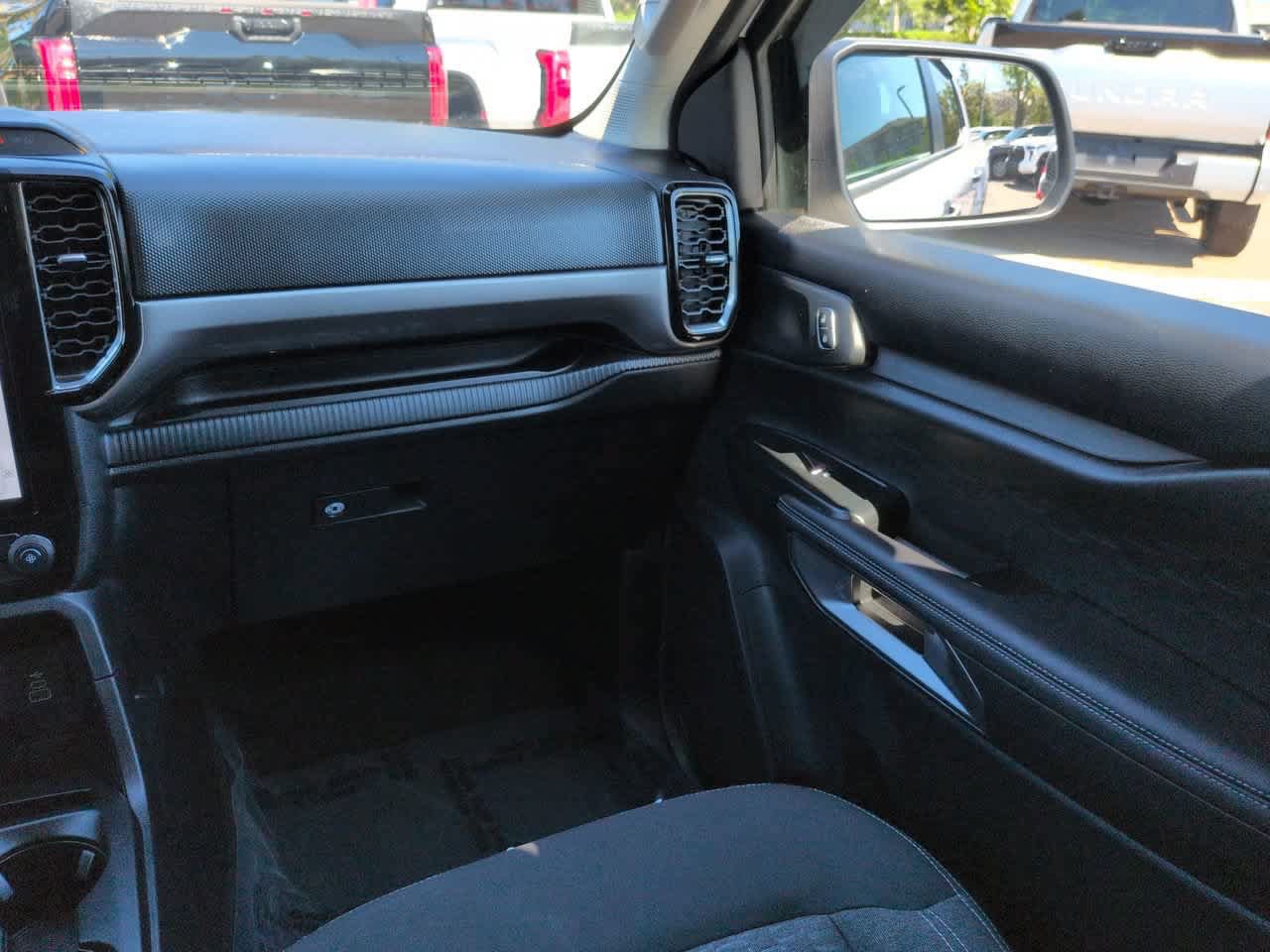 Used 2024 Ford Ranger XLT w/ Trailer Tow Package RWD image 16