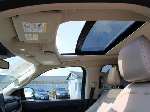 Used 2024 Ford Expedition Max Limited RWD image 35