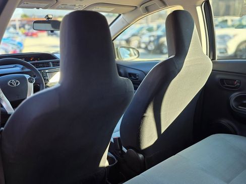 Used 2018 Toyota Prius Prime Plus image 24