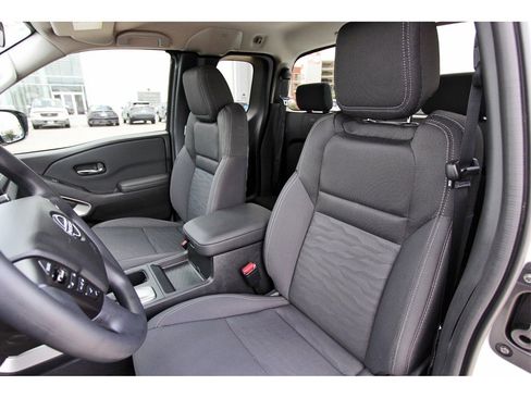 Certified 2024 Nissan Frontier SV w/ Technology Package image 27