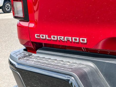 Used 2026 Chevrolet Colorado Trail Boss AWD/4WD image 9