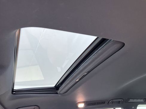 Used 2021 INFINITI QX80 Sensory w/ Cargo Package image 24