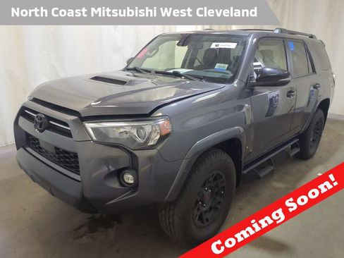 Used 2021 Toyota 4Runner Venture w/ Moonroof Package AWD/4WD image 1