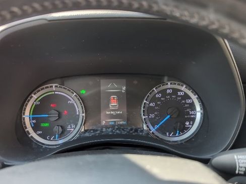 Used 2022 Toyota Highlander LE image 14