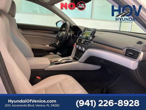 Used 2019 Honda Accord Touring image 28