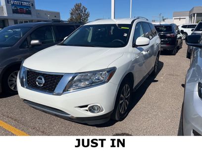 Used 2016 Nissan Pathfinder SV