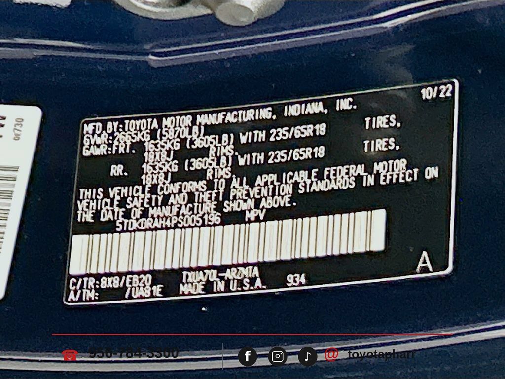 Used 2023 Toyota Highlander XLE FWD image 32