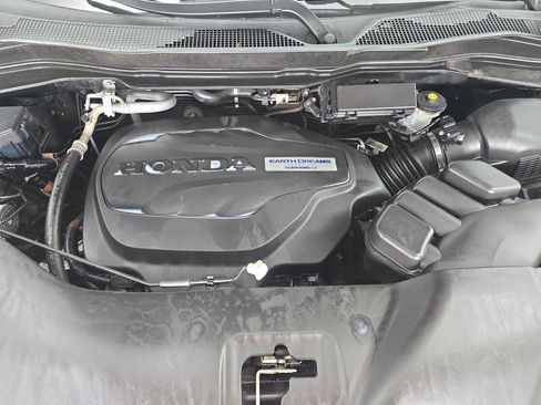 Used 2016 Honda Pilot Touring image 32