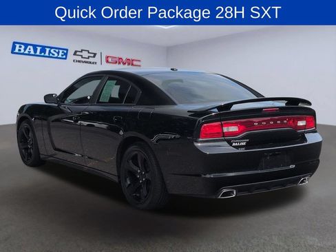 Used 2014 Dodge Charger SXT w/ Blacktop Package RWD image 5