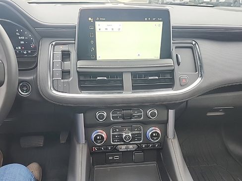 Certified 2024 GMC Yukon SLT w/ SLT Premium Package image 32