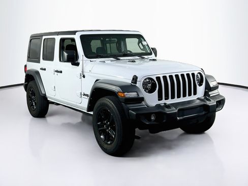 Used 2023 Jeep Wrangler Unlimited Sport AWD/4WD image 3