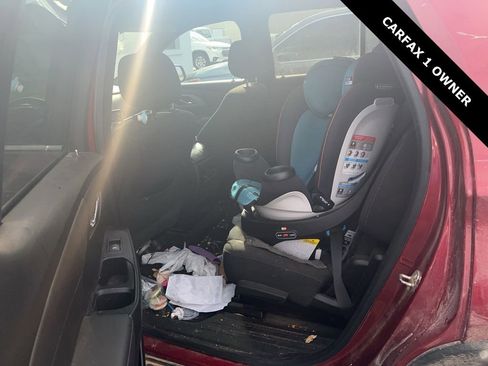 Used 2023 Chevrolet Traverse LT w/ LPO, Floor Liner Package image 9