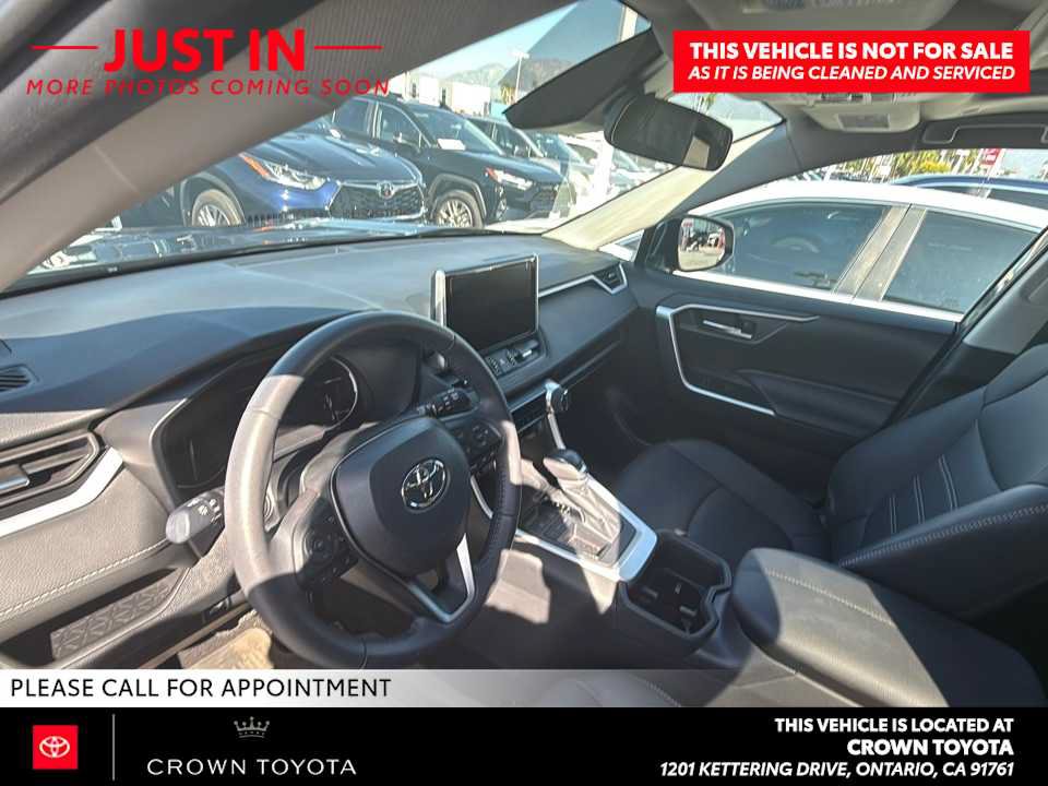 Used 2023 Toyota RAV4 XLE Premium FWD image 7