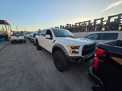 Used 2018 Ford F150 Raptor w/ Equipment Group 802A Luxury image 25