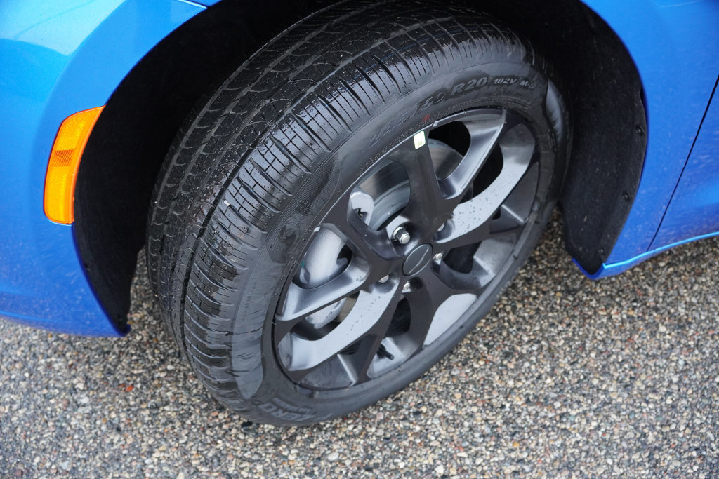 New 2027 Chrysler Pacifica Select AWD/4WD image 10