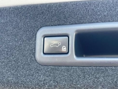 Used 2018 Lexus RX 350L Luxury w/ Accessory Package AWD/4WD image 11
