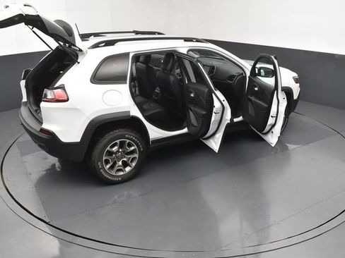 Used 2022 Jeep Cherokee Trailhawk AWD/4WD image 30
