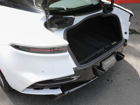 Used 2023 Aston Martin DBS Coupe RWD image 11