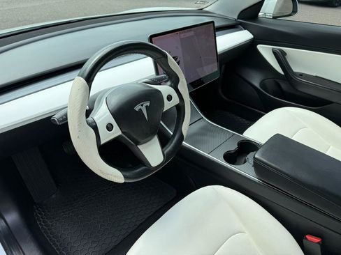 Used 2018 Tesla Model 3 Long Range AWD/4WD image 27