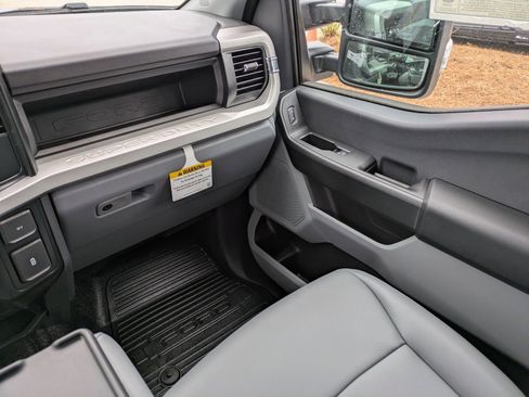New 2026 Ford F250 XL AWD/4WD image 19