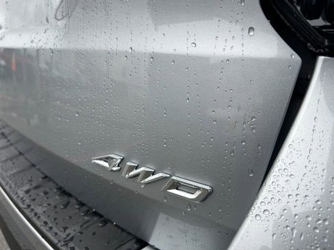 Used 2025 Ford Explorer Active w/ Active Comfort Package image 32