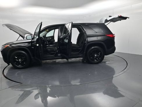 Used 2020 Chevrolet Traverse LS w/ LPO, Floor Liner Package AWD/4WD image 59