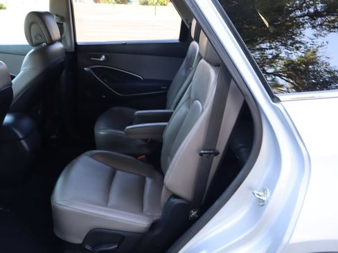 Used 2013 Hyundai Santa Fe Limited w/ Technology Pkg AWD/4WD image 20