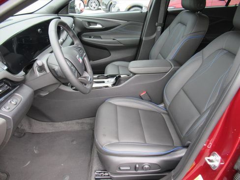 Used 2025 Buick Envista Sport Touring w/ Convenience I Package image 15