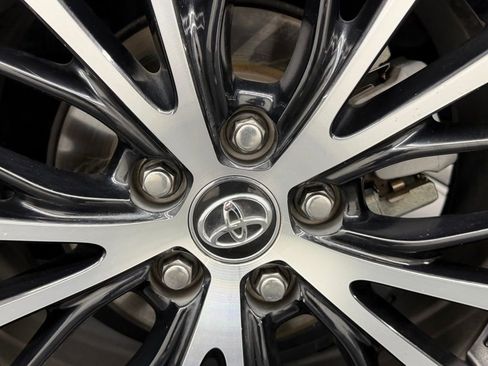 Used 2020 Toyota Camry SE w/ Audio Package FWD image 17