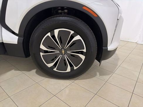 Used 2024 Chevrolet Blazer EV LT image 29