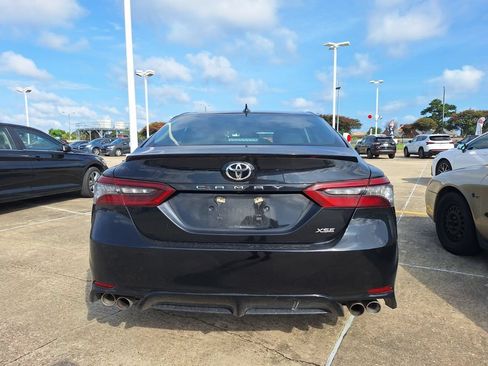 Used 2023 Toyota Camry XSE FWD image 5