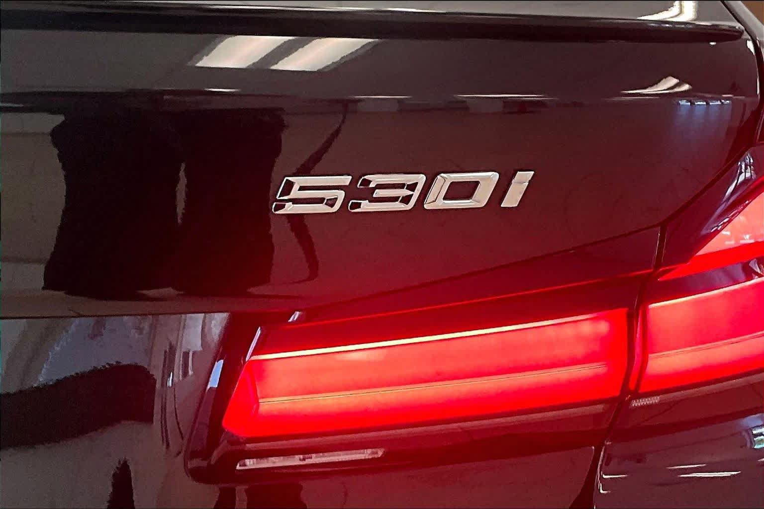 Used 2023 BMW 530i w/ M Sport Package RWD image 28