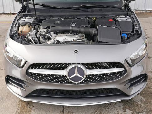 Used 2019 Mercedes-Benz A 220 A 220 w/ AMG Line & Premium Pa image 7