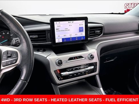 Used 2022 Ford Explorer XLT w/ Equipment Group 202A image 9