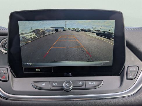 Used 2024 Chevrolet Blazer LT FWD image 17